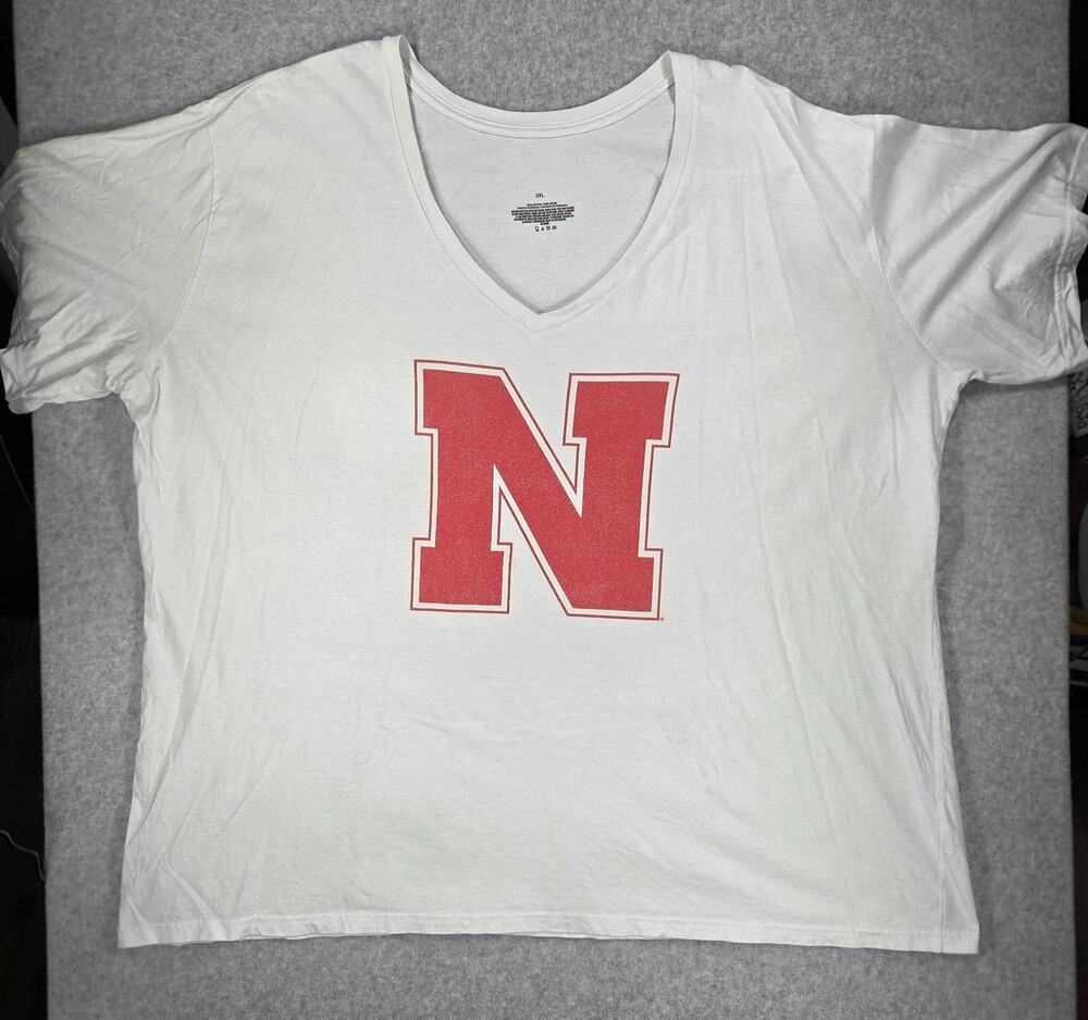 Fanatics Nebraska Huskers V-Neck Shirt Womens 3XL White Red Graphic Tee cozy